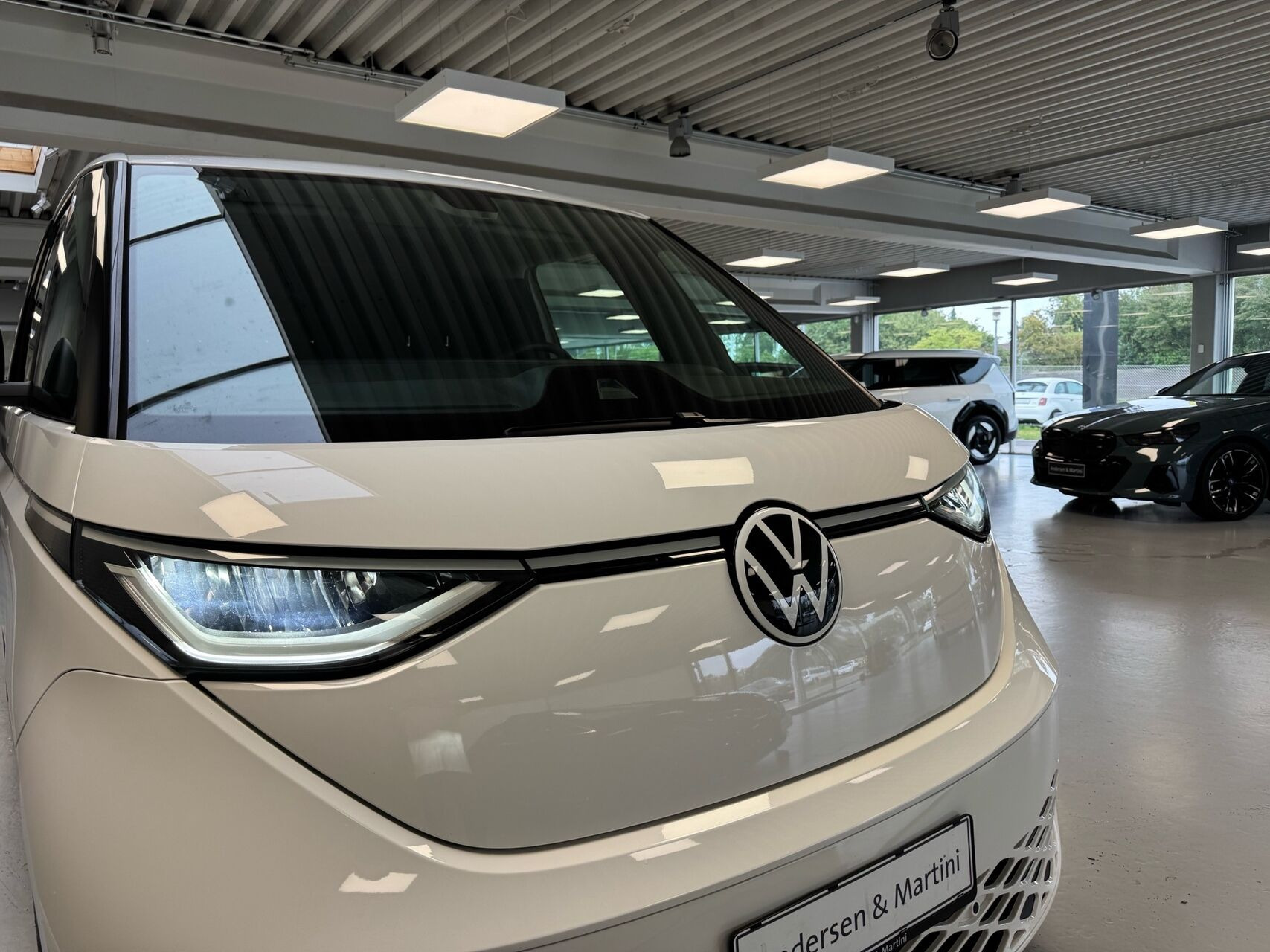 Hvid VW ID.Buzz Cargo fra 2024