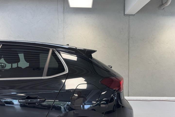 Sort Opel Corsa-e fra 2023