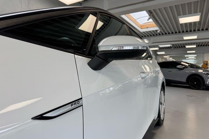 Hvid VW ID.3 fra 2023