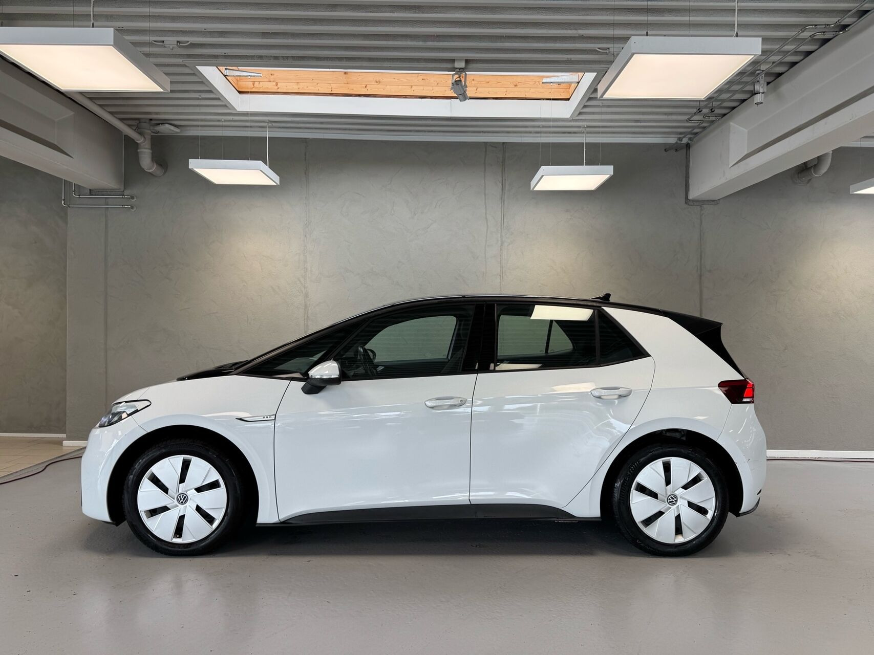 Hvid VW ID.3 fra 2023