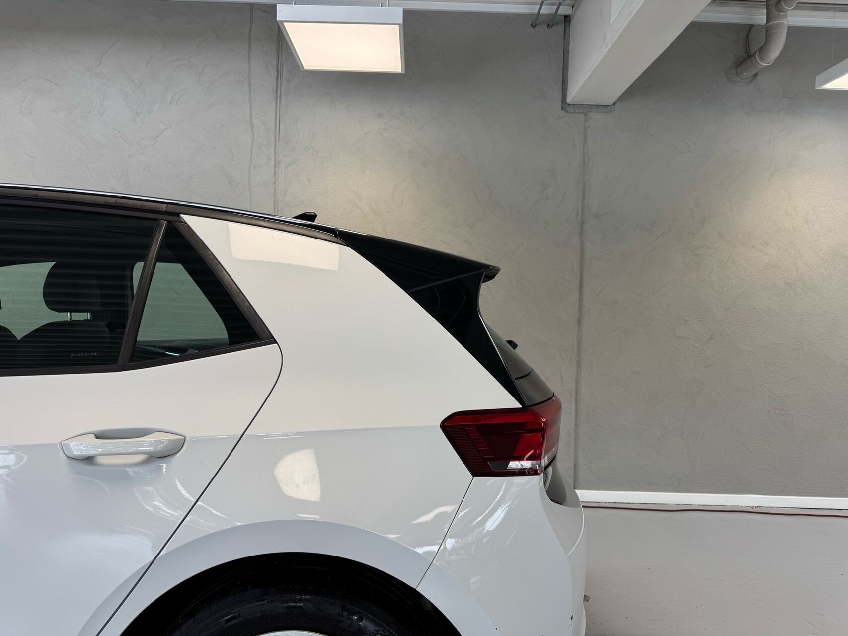 Hvid VW ID.3 fra 2023