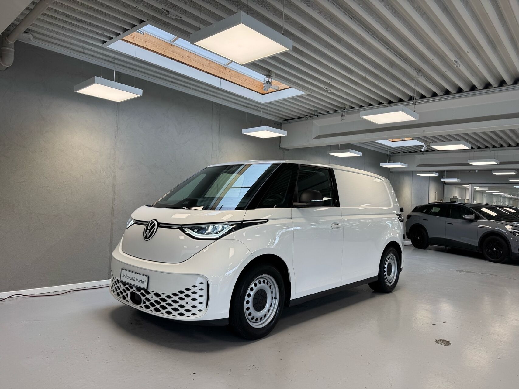 Hvid VW ID.Buzz Cargo fra 2024