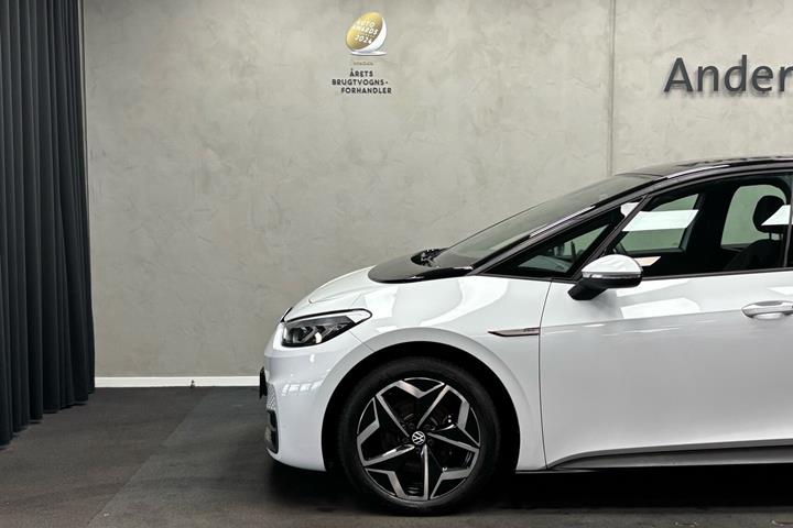 Hvid VW ID.3 fra 2023