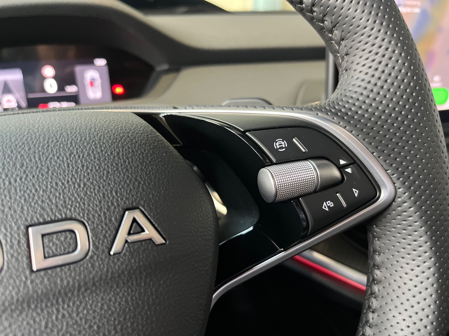 Grå Skoda Enyaq fra 2026