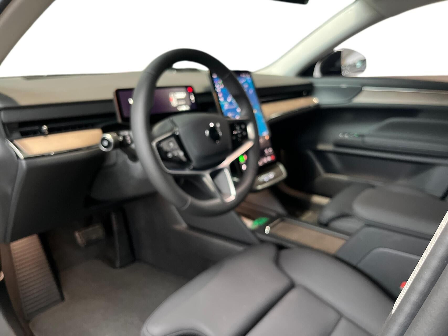 Blå Volvo ES90 fra 2026