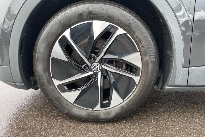 Grå VW ID.4 fra 2022