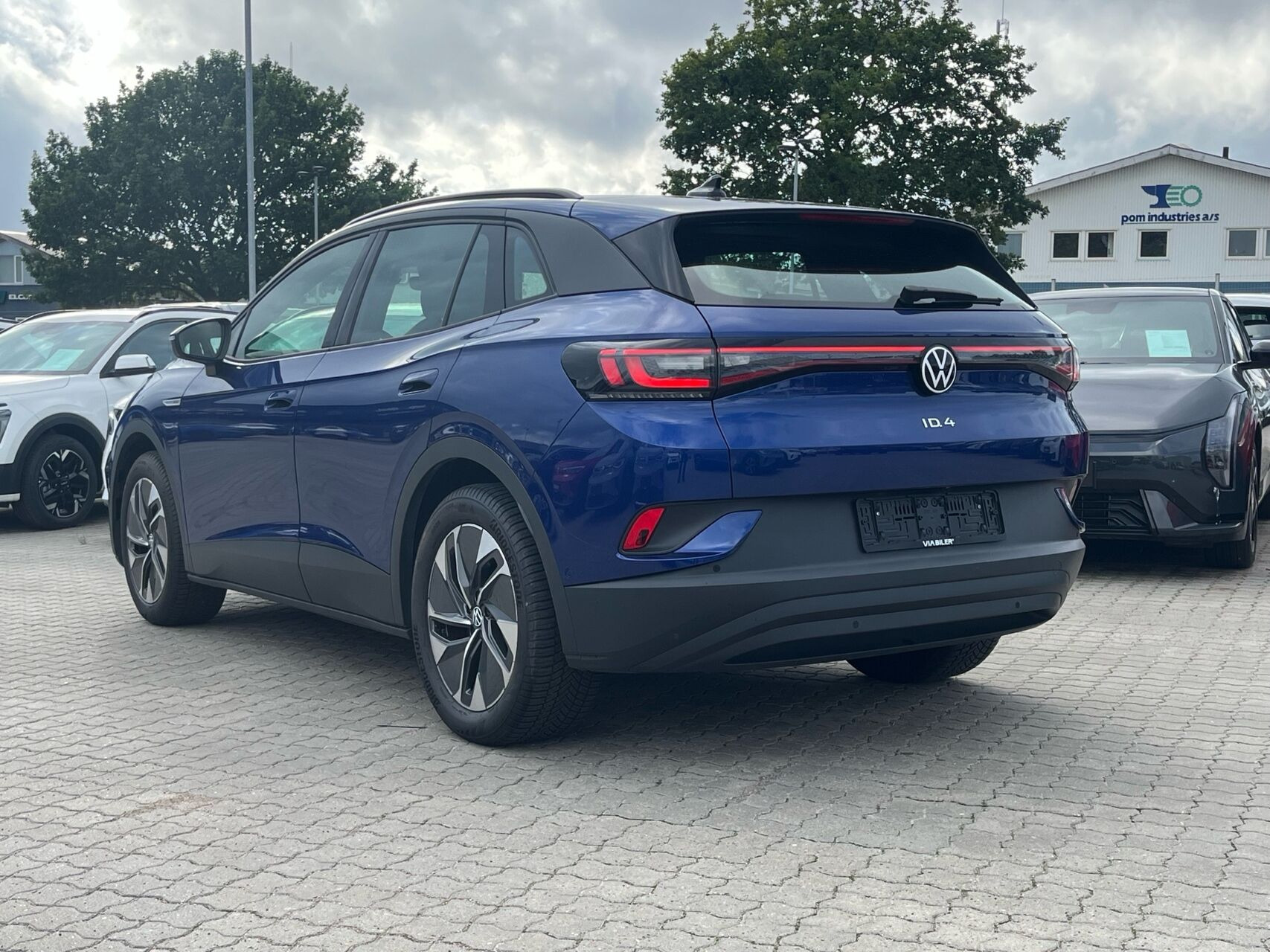 Blå VW ID.4 fra 2023