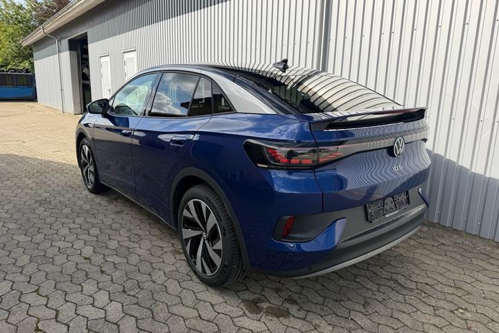 Blå VW ID.5 fra 2024