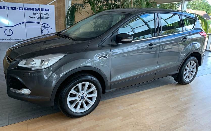 Ford Kuga 1,5 EcoBoost Titanium Attack 150HK 5d 6g
