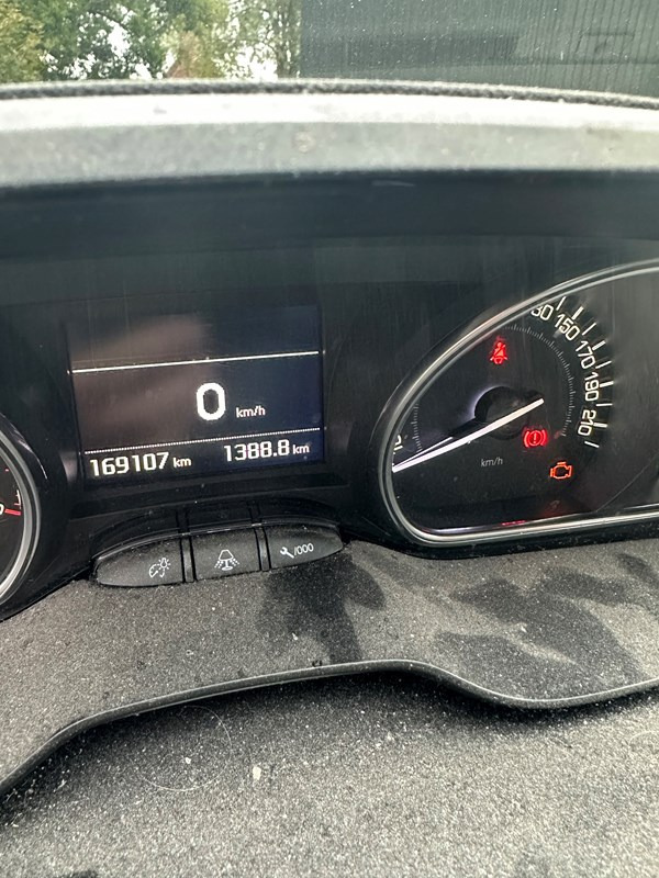 undefined Peugeot 2008 fra 2019