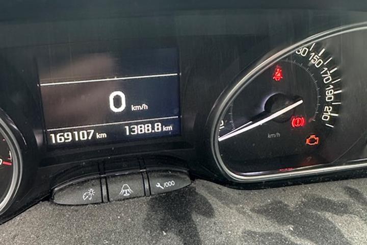 undefined Peugeot 2008 fra 2019
