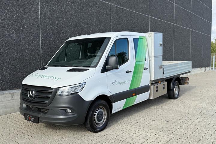 Hvid Mercedes Sprinter 317 fra 2021