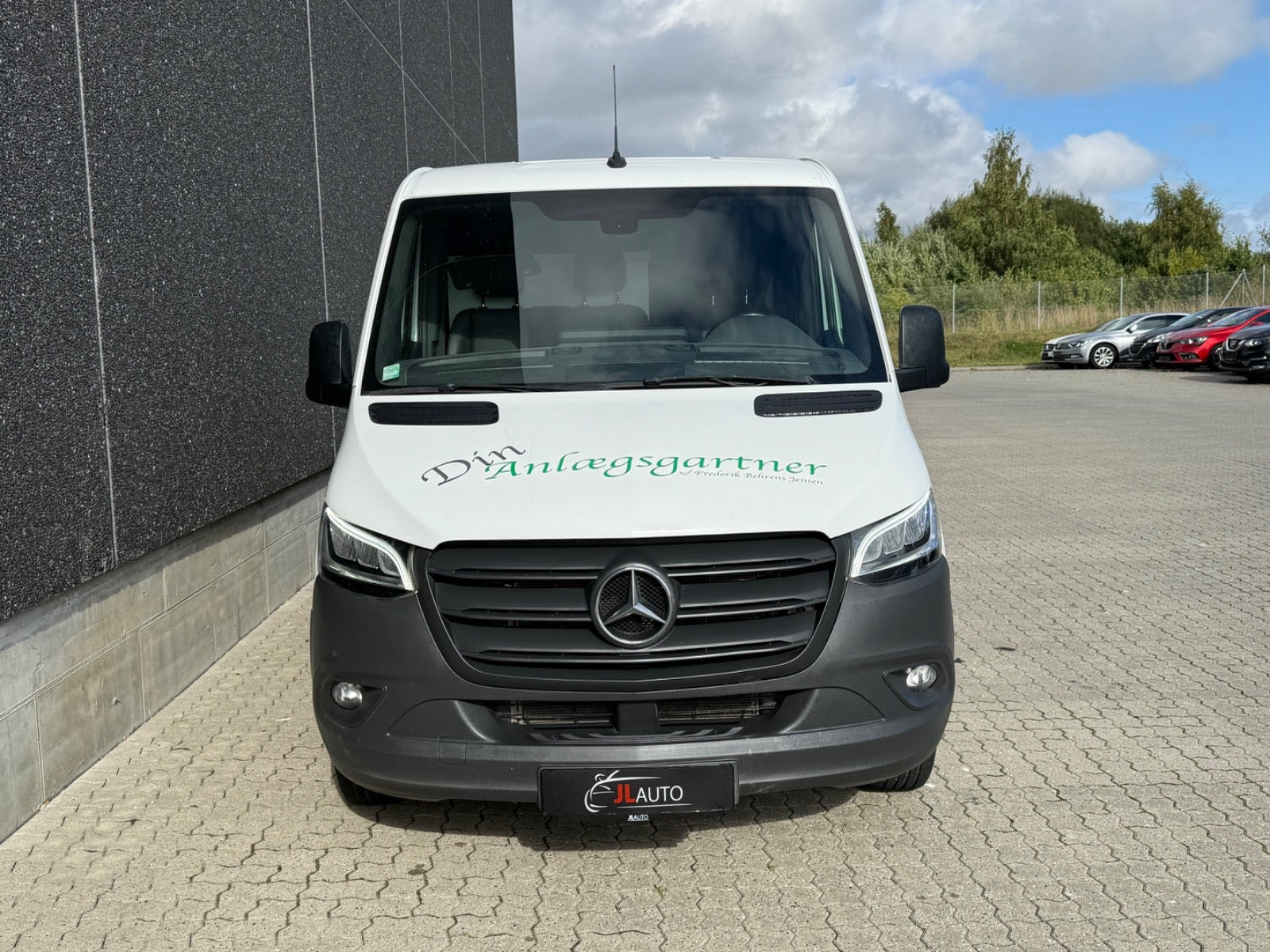 Hvid Mercedes Sprinter 317 fra 2021