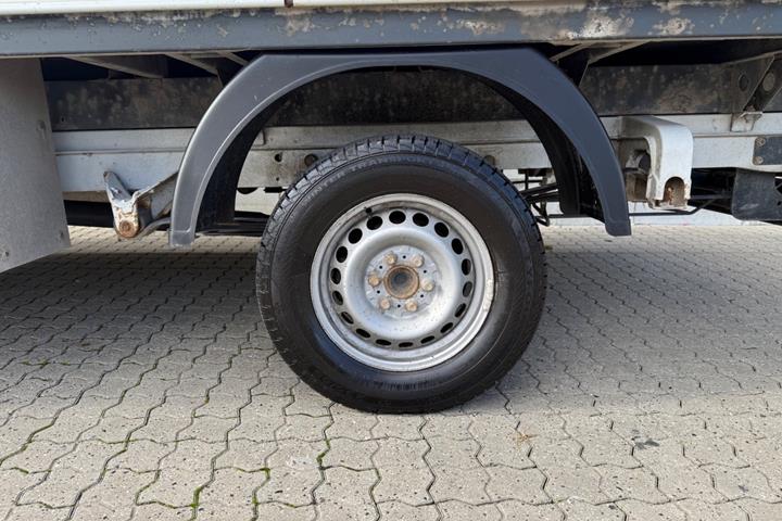 Hvid Mercedes Sprinter 317 fra 2021