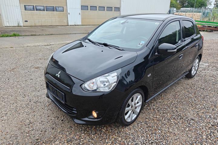 Gul Mitsubishi Space Star fra 2015