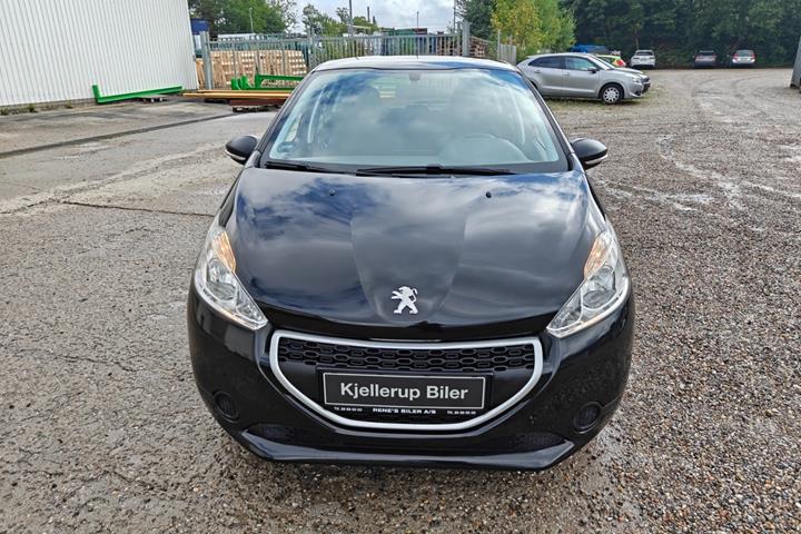 Gul Peugeot 208 fra 2014