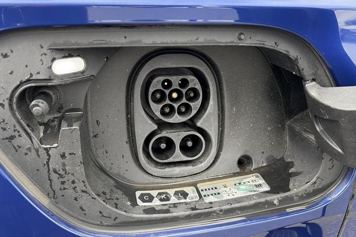 Blå VW ID.4 fra 2024