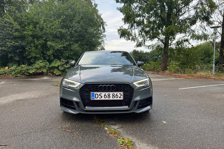 Sølv Audi A3 fra 2016