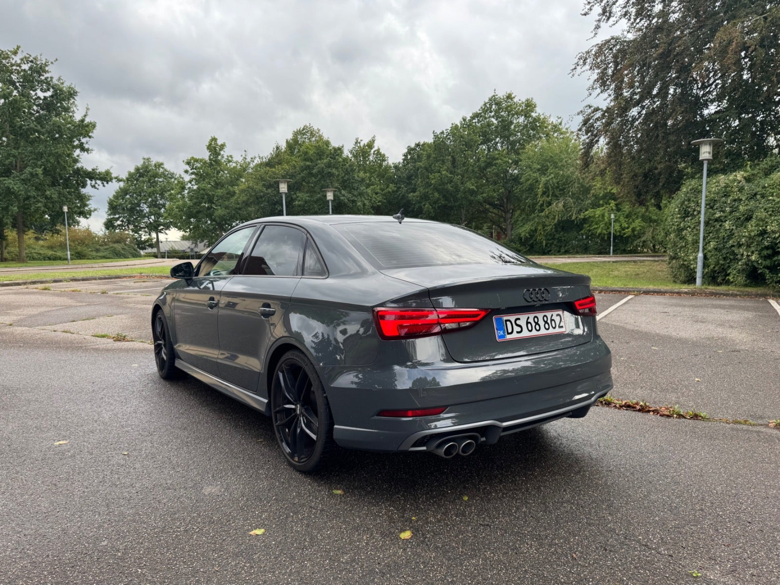 Sølv Audi A3 fra 2016