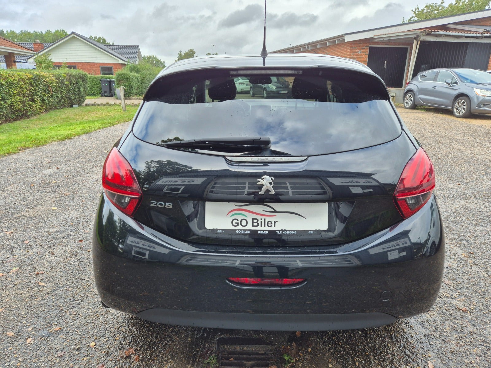 Grøn Peugeot 208 fra 2017