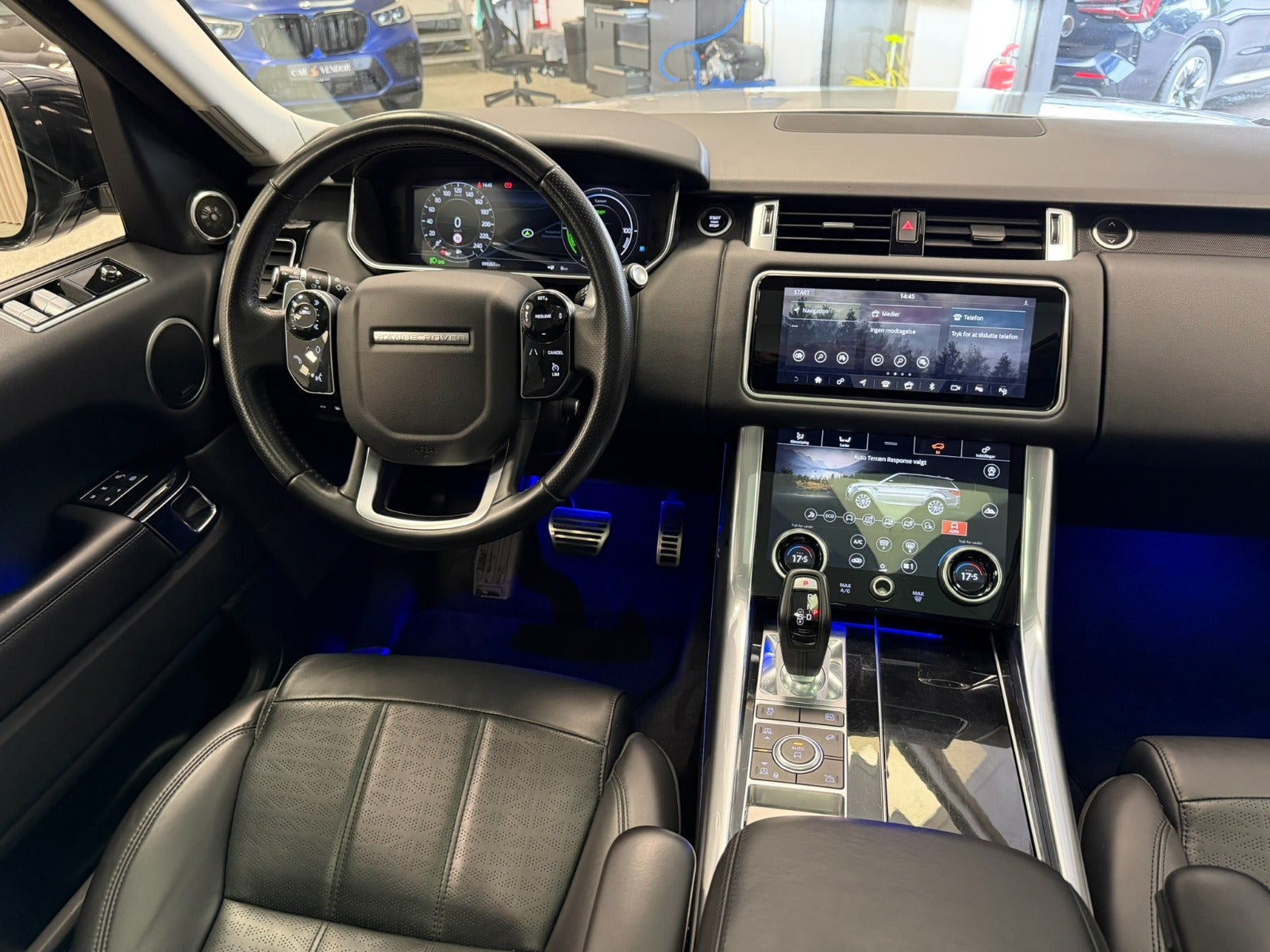 Sølv Land Rover Range Rover sport fra 2018