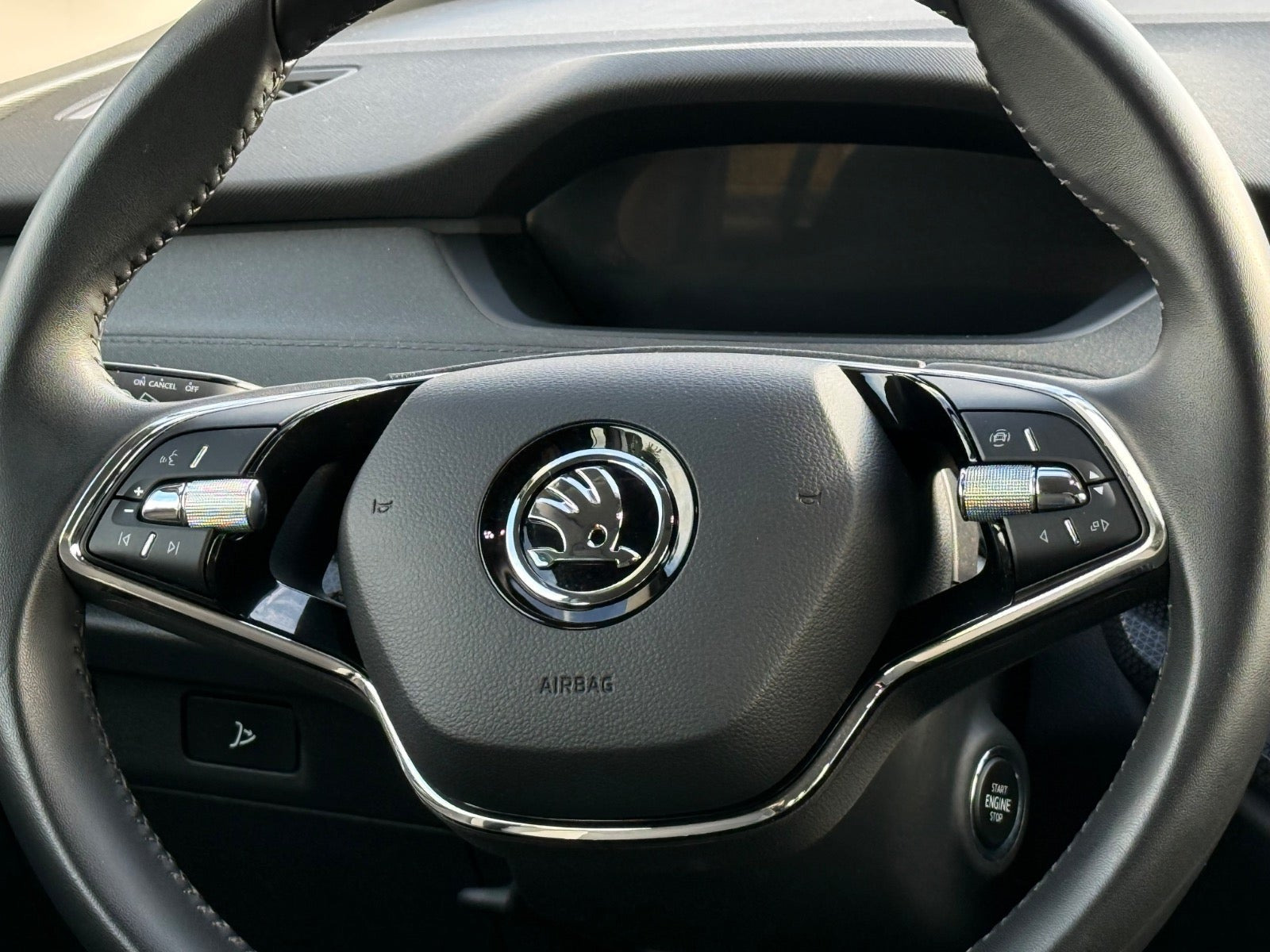 undefined Skoda Enyaq fra 2022
