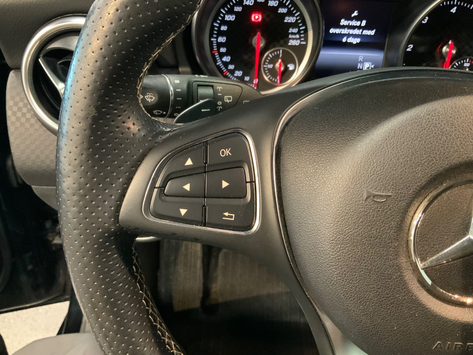 Sort Mercedes A200 d fra 2016
