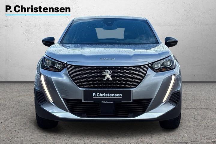 Sølv Peugeot e-2008 fra 2023
