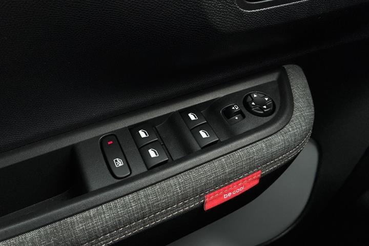 Sort Citroën e-C3 Aircross fra 2025