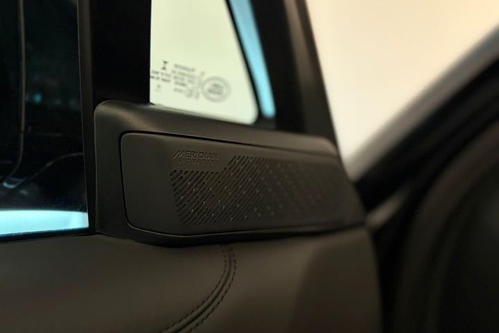 Sort Land Rover Range Rover fra 2023