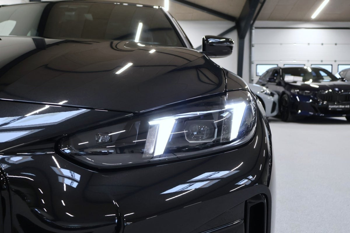 Sort BMW i4 fra 2025