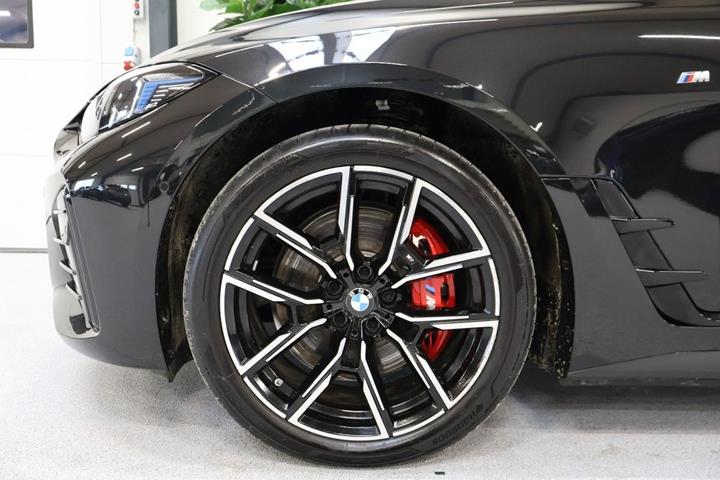 Sort BMW i4 fra 2025