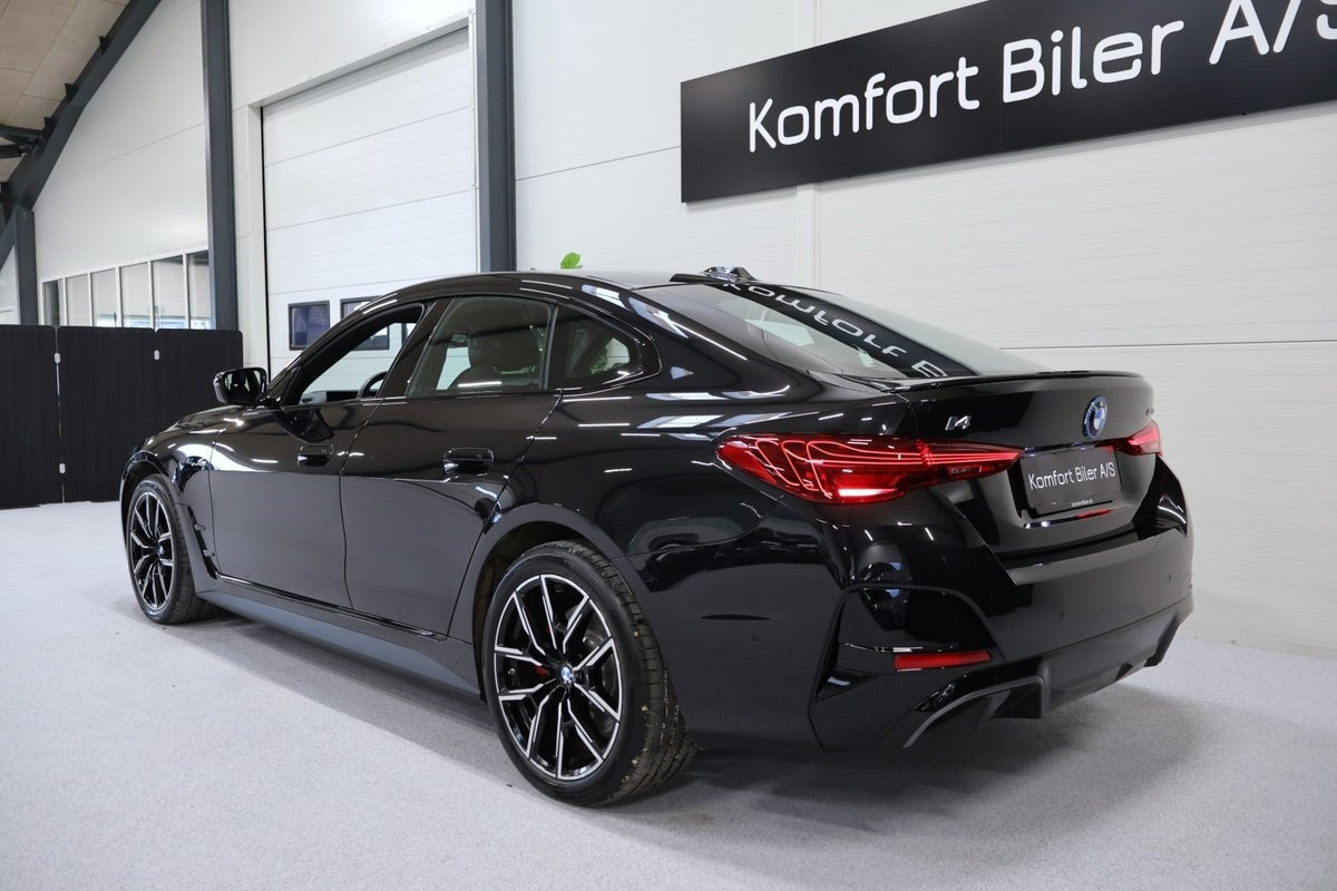 Sort BMW i4 fra 2025