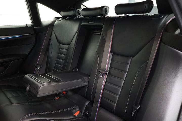 Sort BMW i4 fra 2025
