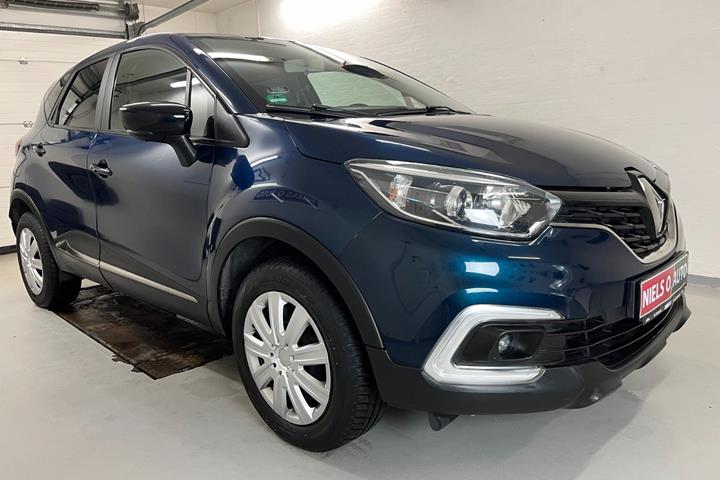 Blå Renault Captur fra 2018