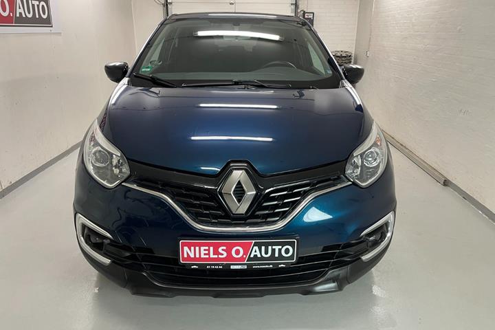 Blå Renault Captur fra 2018
