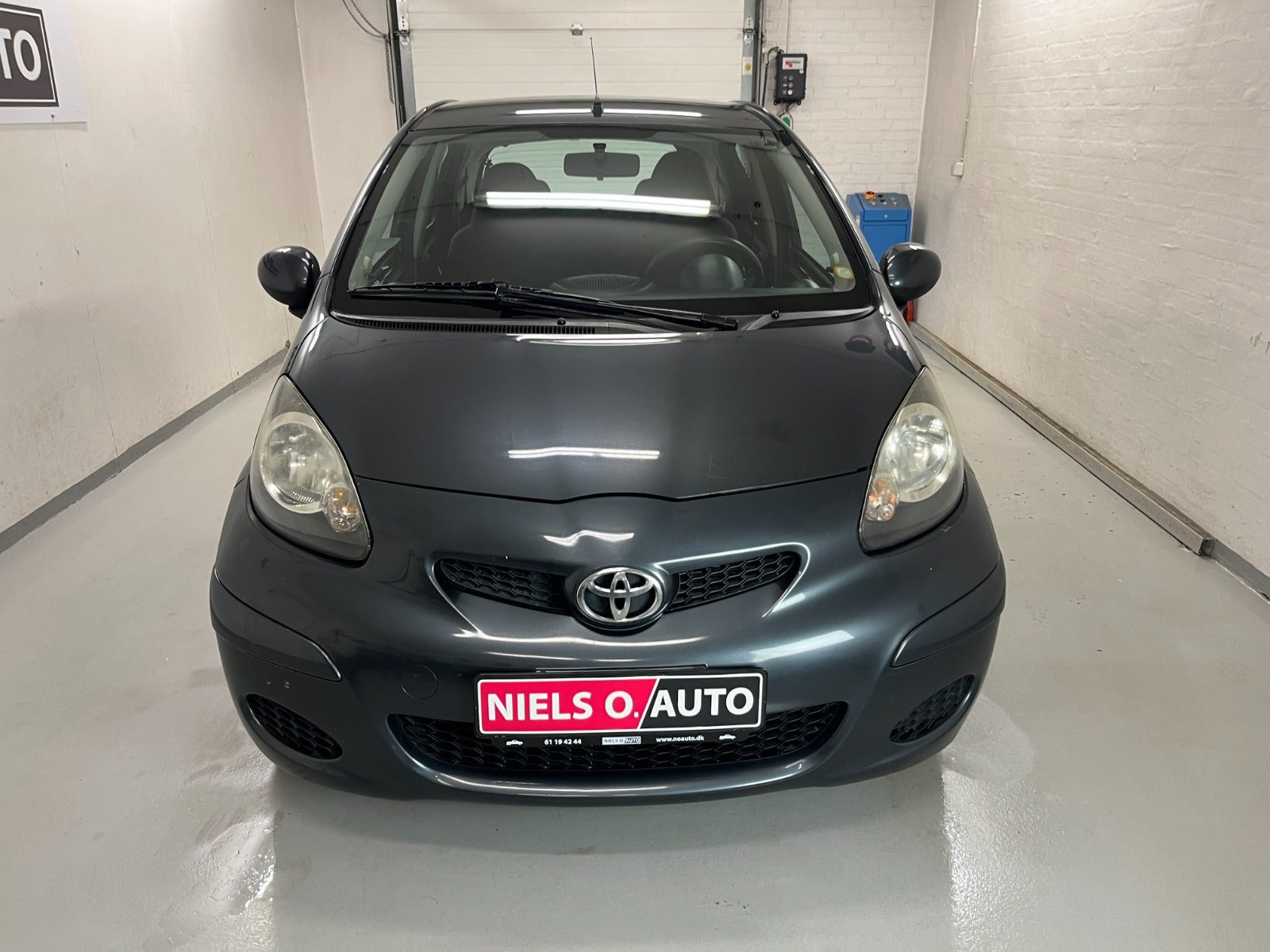 Sort Toyota Aygo fra 2011