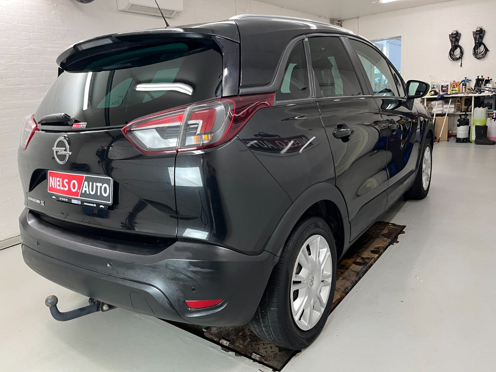 Sort Opel Crossland X fra 2019