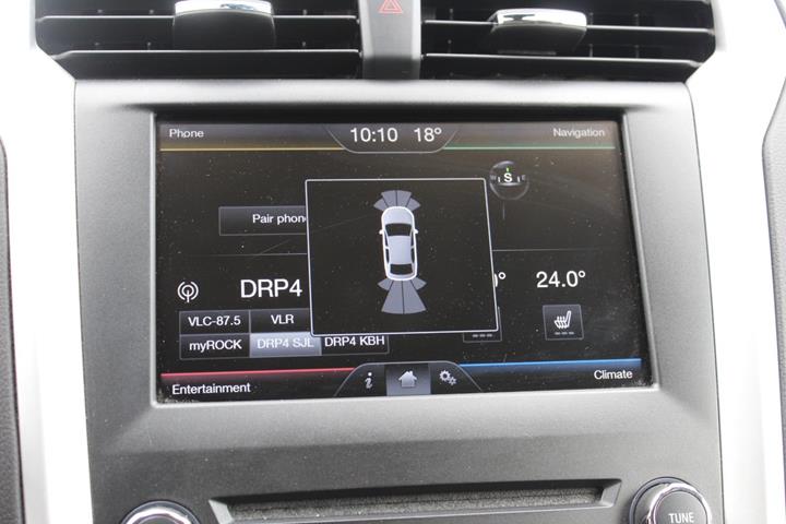 Sort Ford Mondeo fra 2015