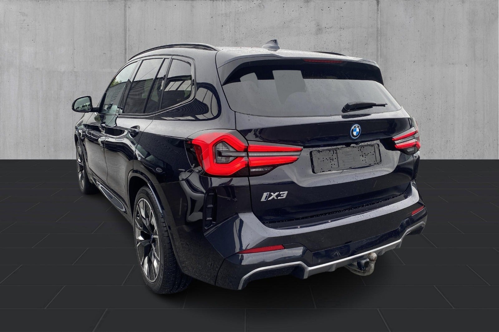 Sort BMW iX3 fra 2023