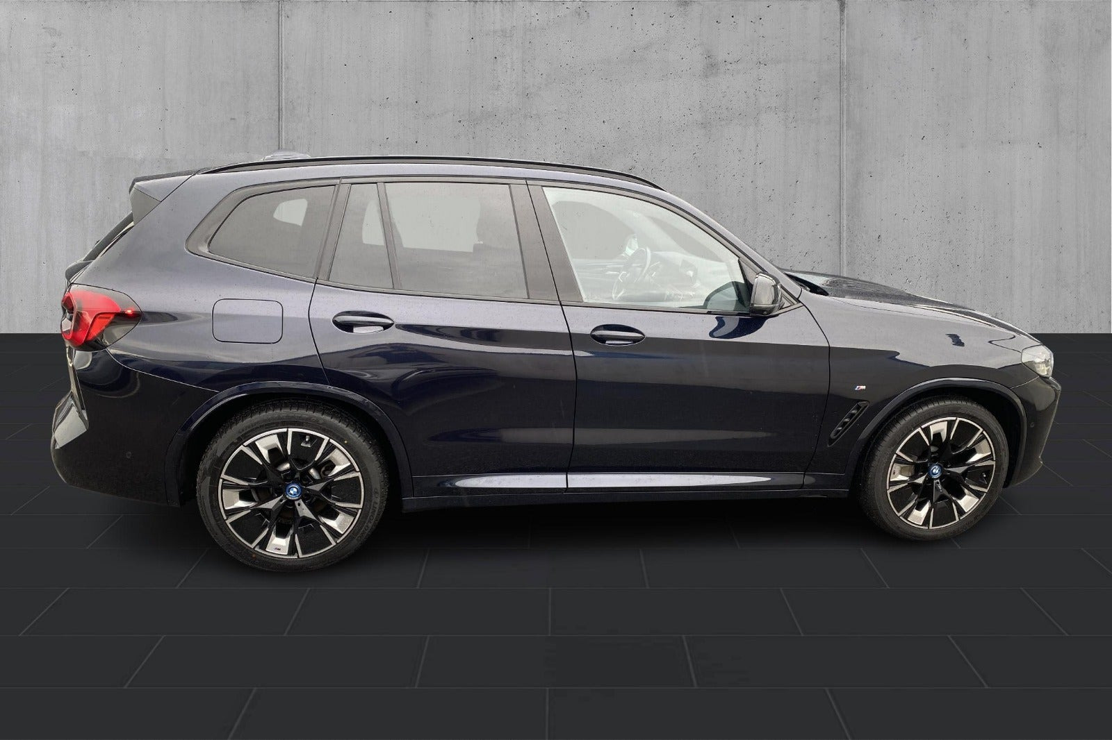 Sort BMW iX3 fra 2023