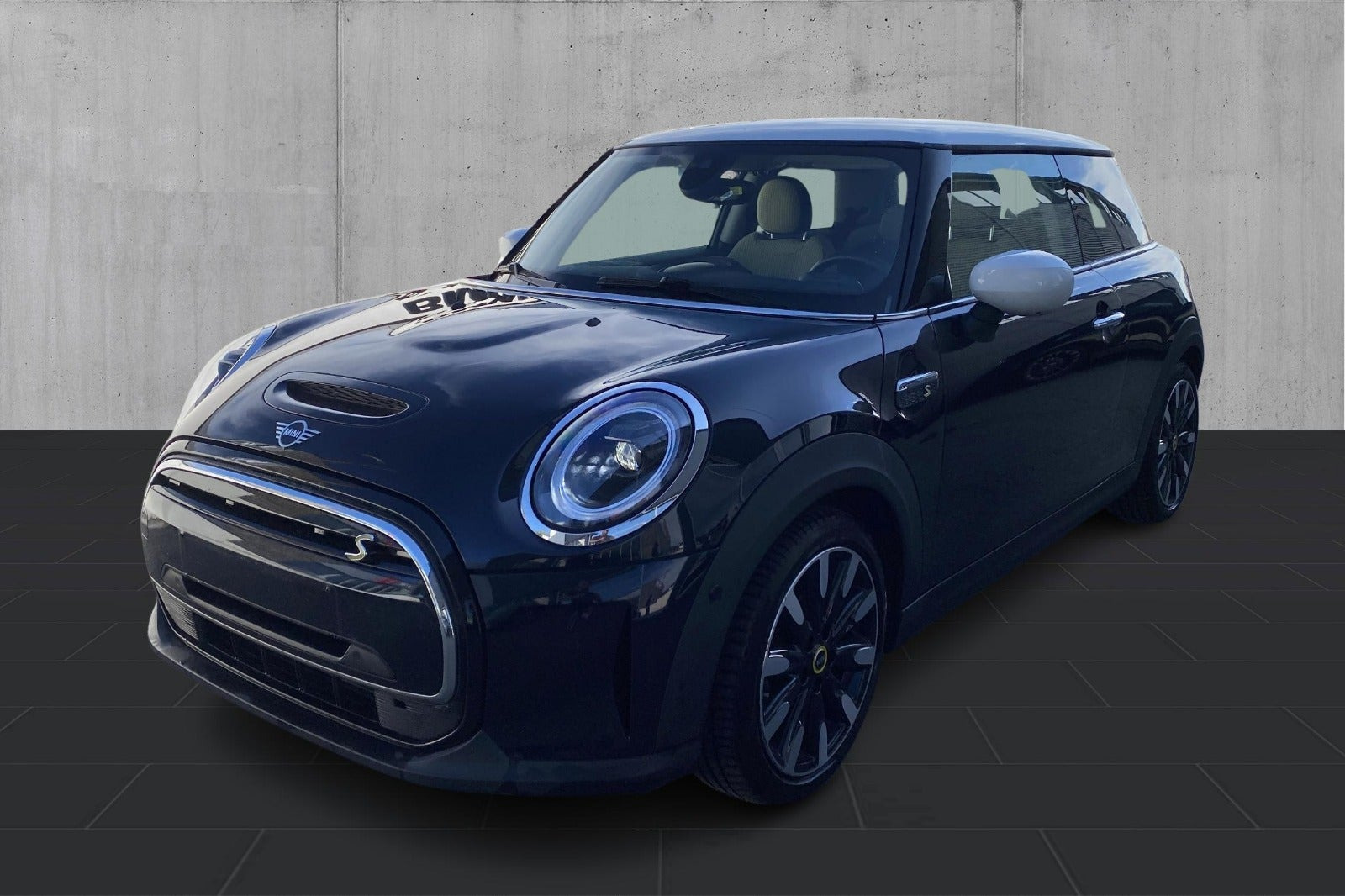 Sort Mini Cooper SE fra 2021