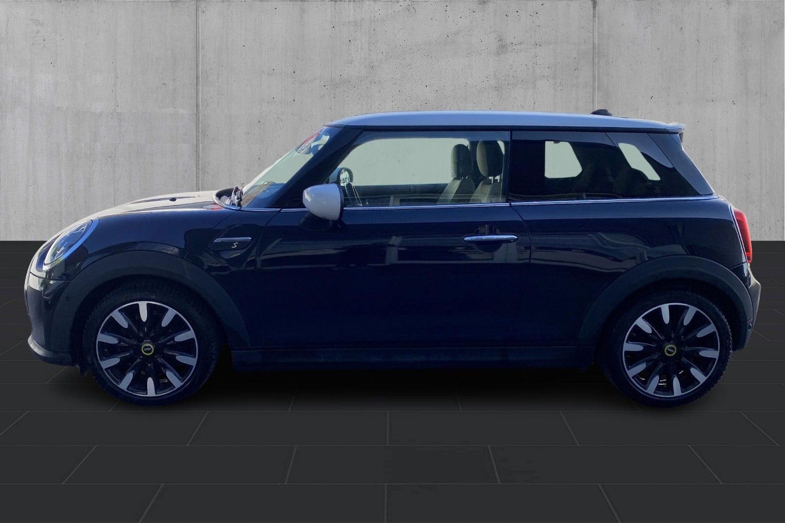 Sort Mini Cooper SE fra 2021