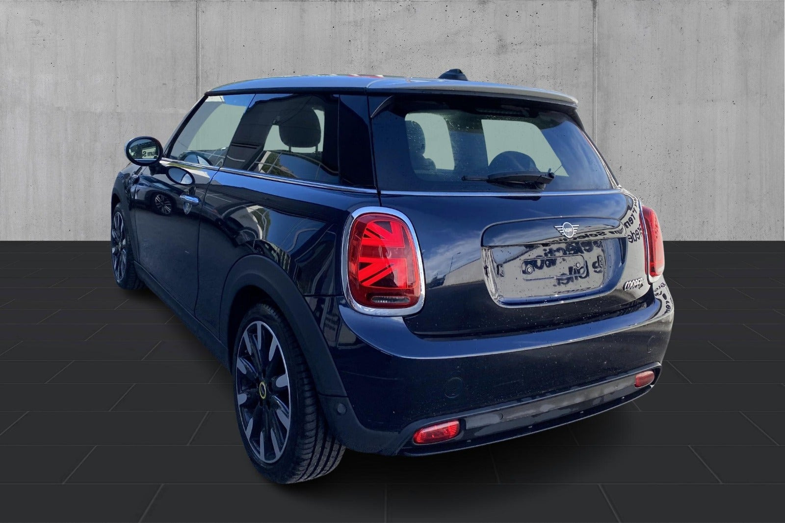 Sort Mini Cooper SE fra 2021