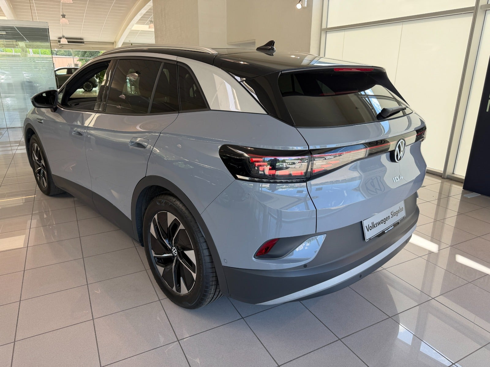 Grå VW ID.4 fra 2023