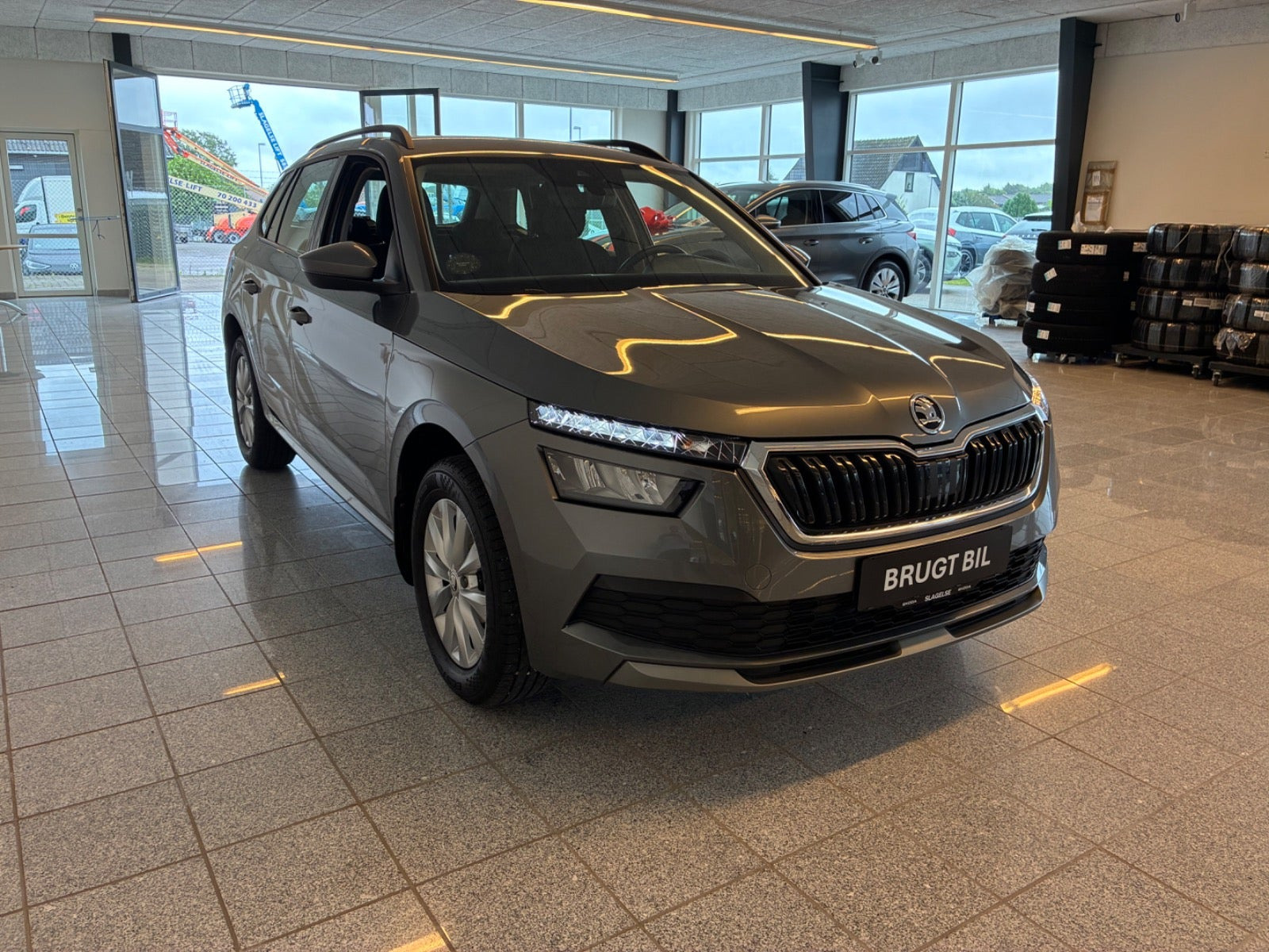 Grå Skoda Kamiq fra 2022