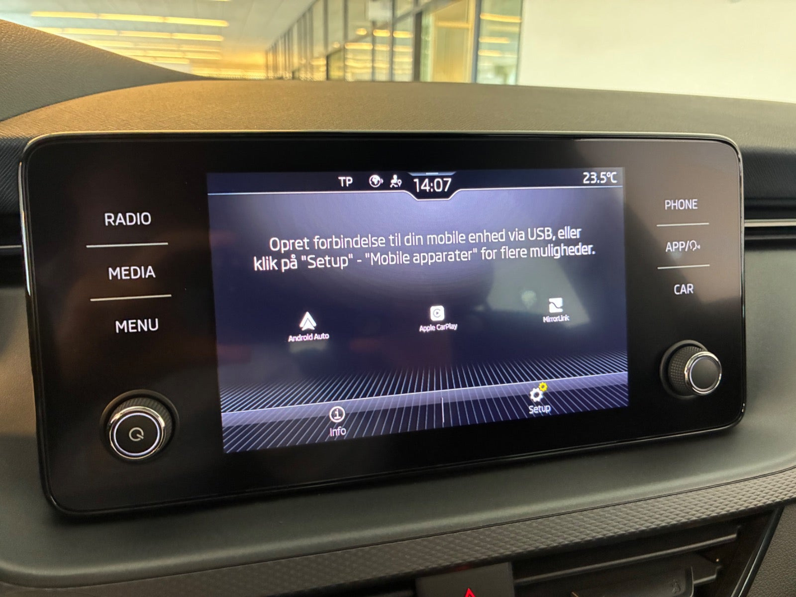 Grå Skoda Kamiq fra 2022