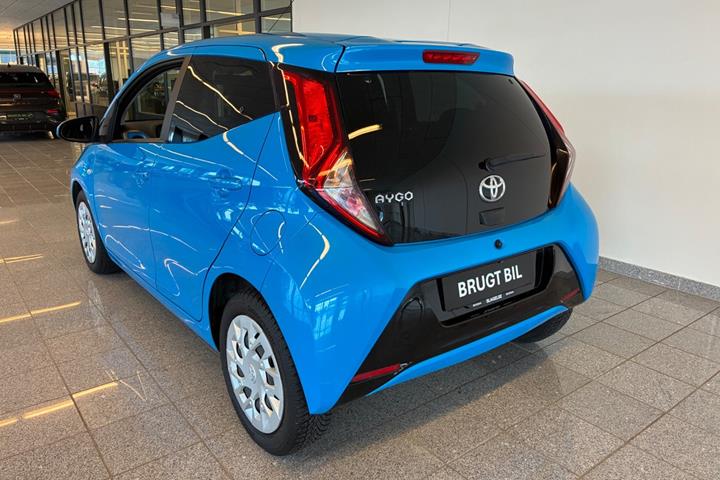 Blå Toyota Aygo fra 2019