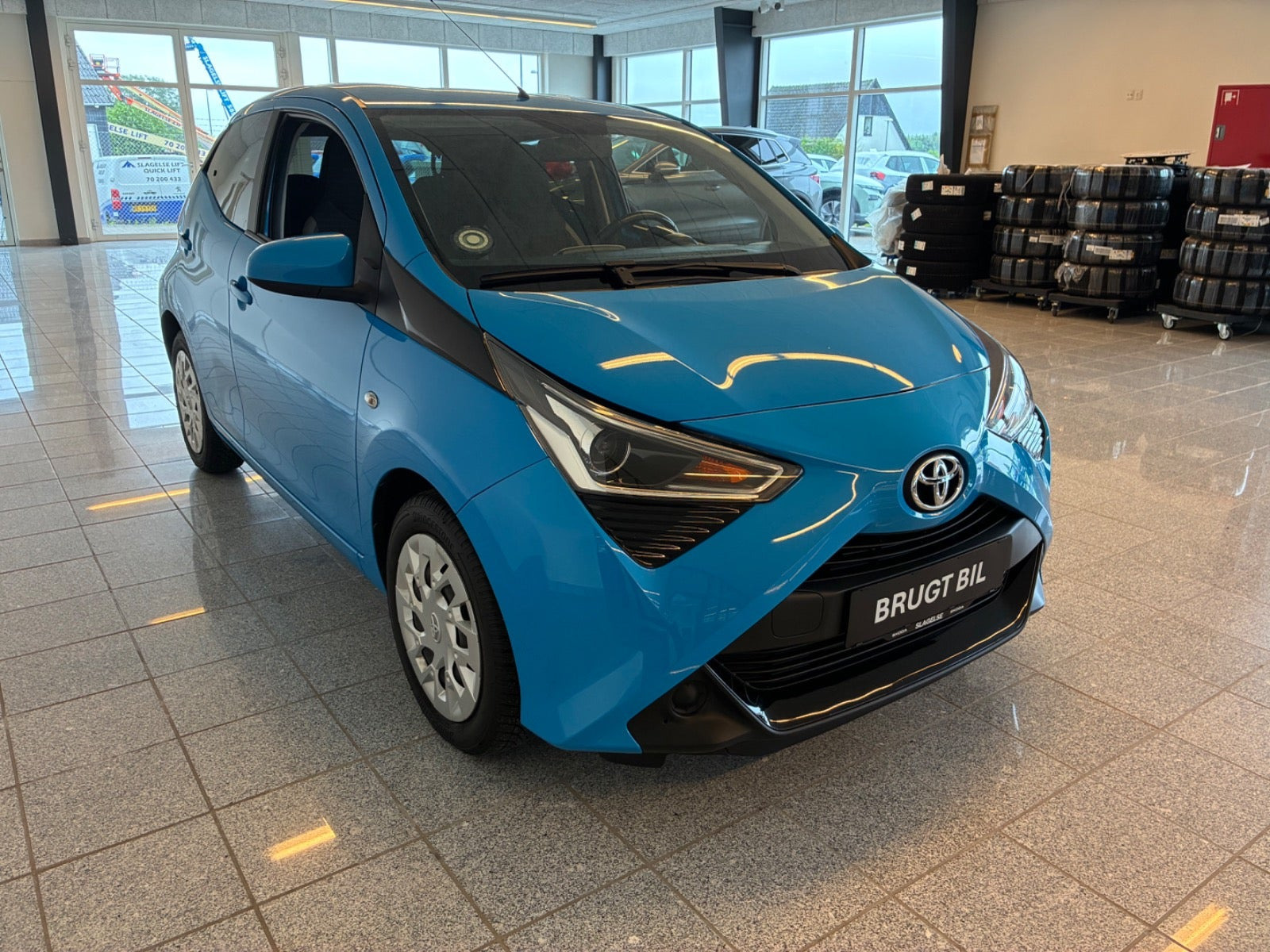 Blå Toyota Aygo fra 2019