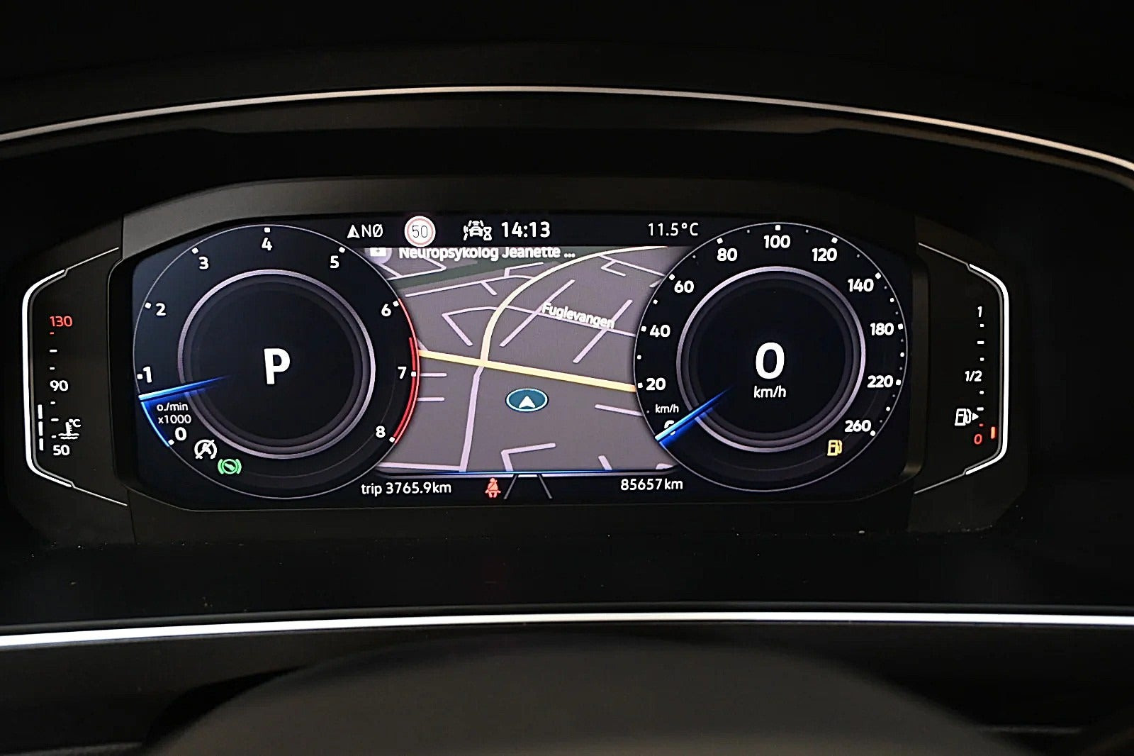 Grå VW Tiguan fra 2021